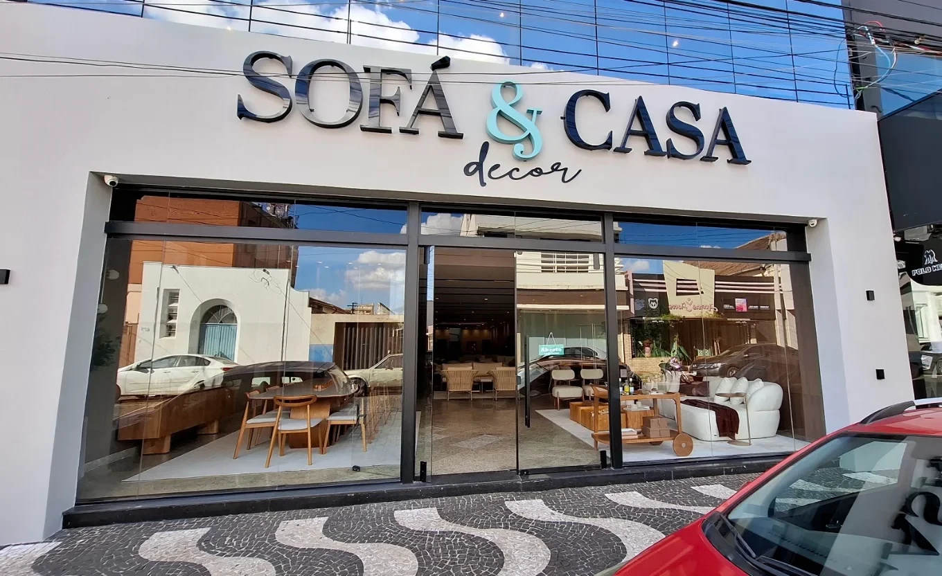 Sofá & Casa Araras